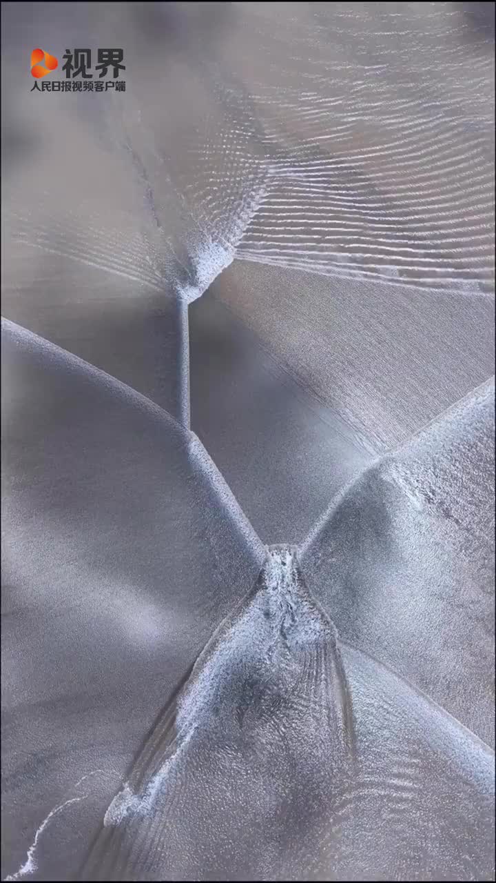 神奇又壮美！钱塘江交叉潮像丝绸般丝滑