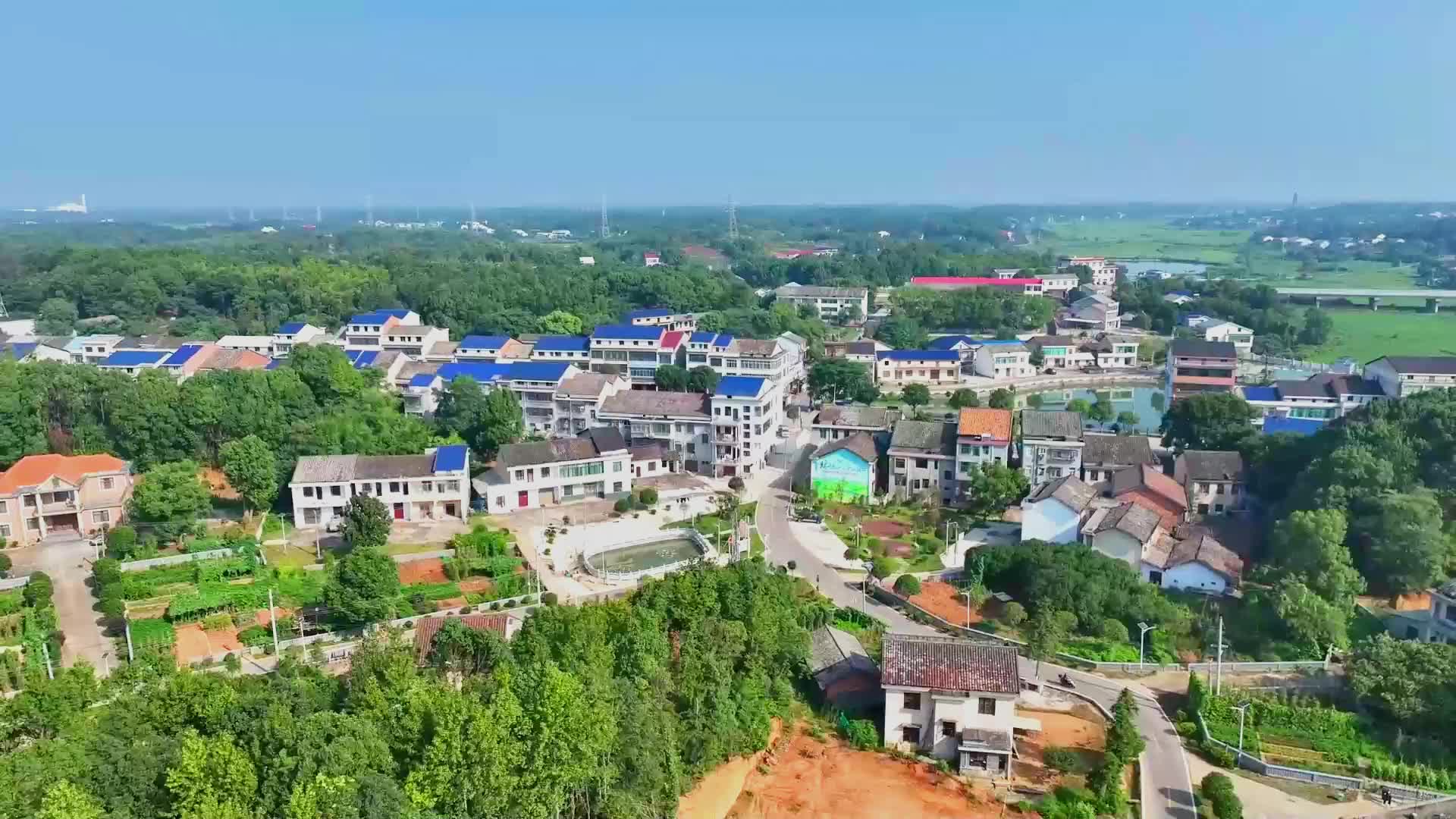 六塘乡：靓丽屋场兴产业 和美环境添幸福