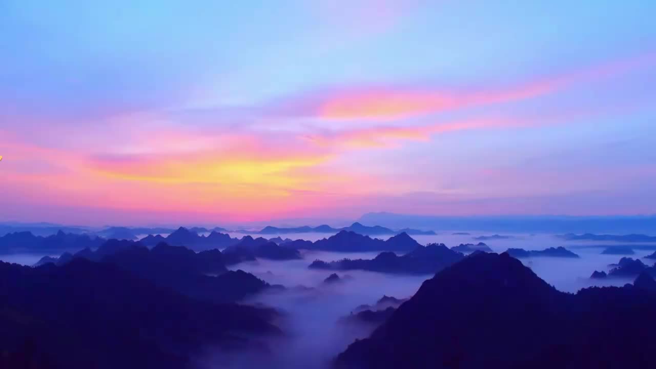 趁着秋高气爽，邂逅暖色调装扮的湘西永顺