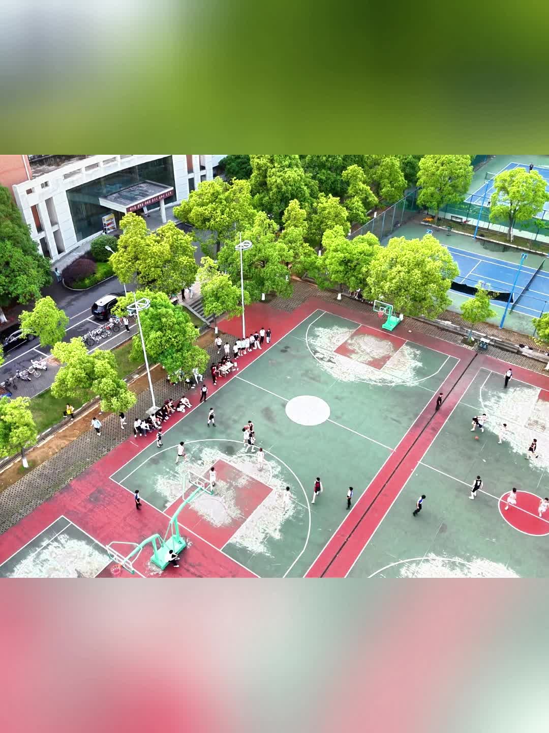 【燃烧吧，卡路里⑥】在青春洋溢的大学校园“燃脂”，连步伐都变轻快了