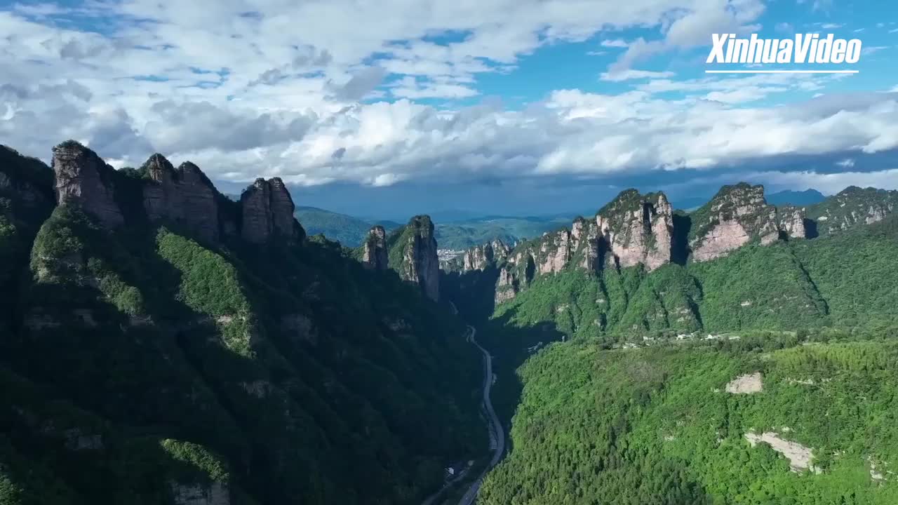Zhangjiajie Sees Inbound Tourism Boom