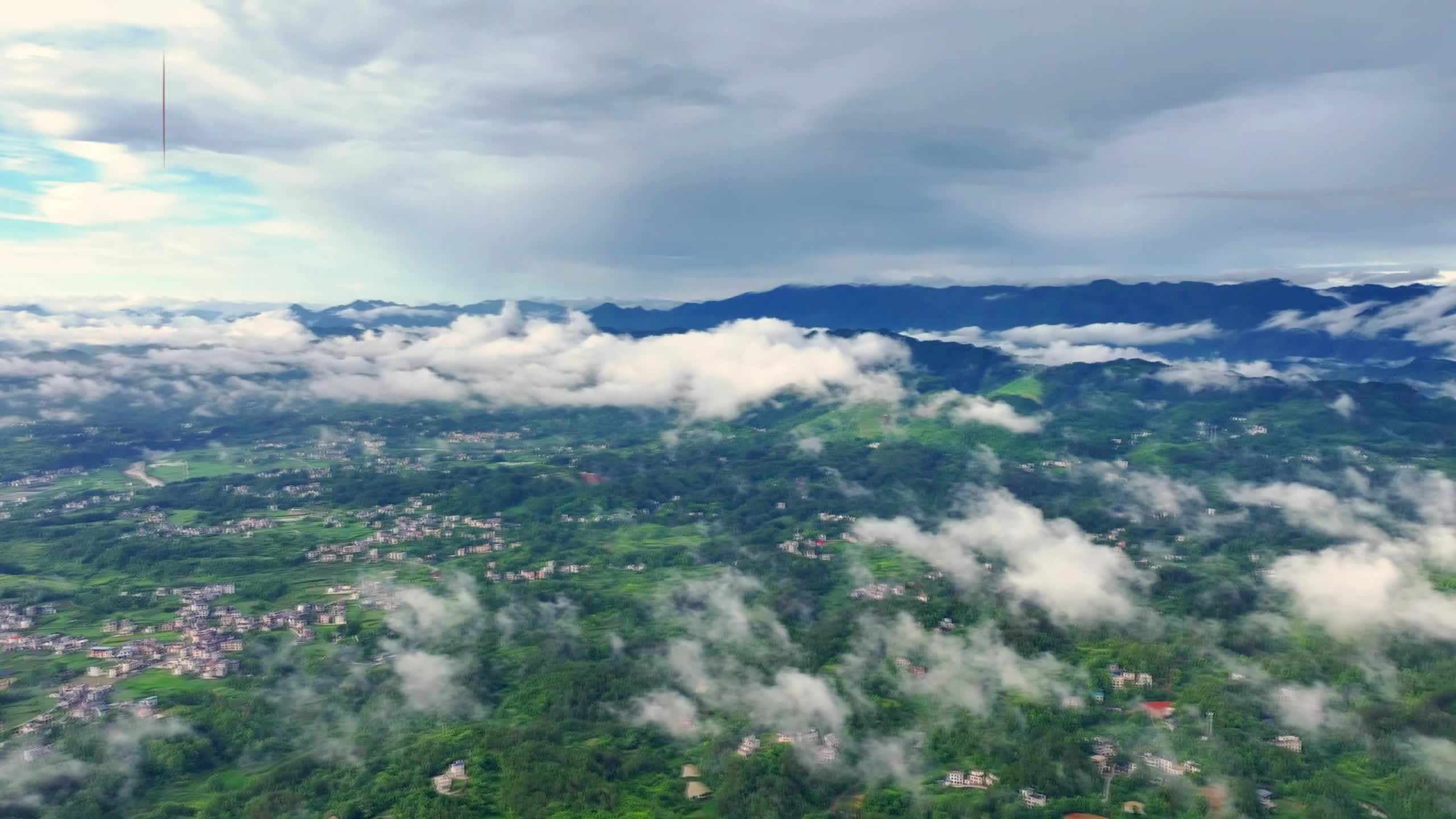龙山：“云山酉水”如仙境