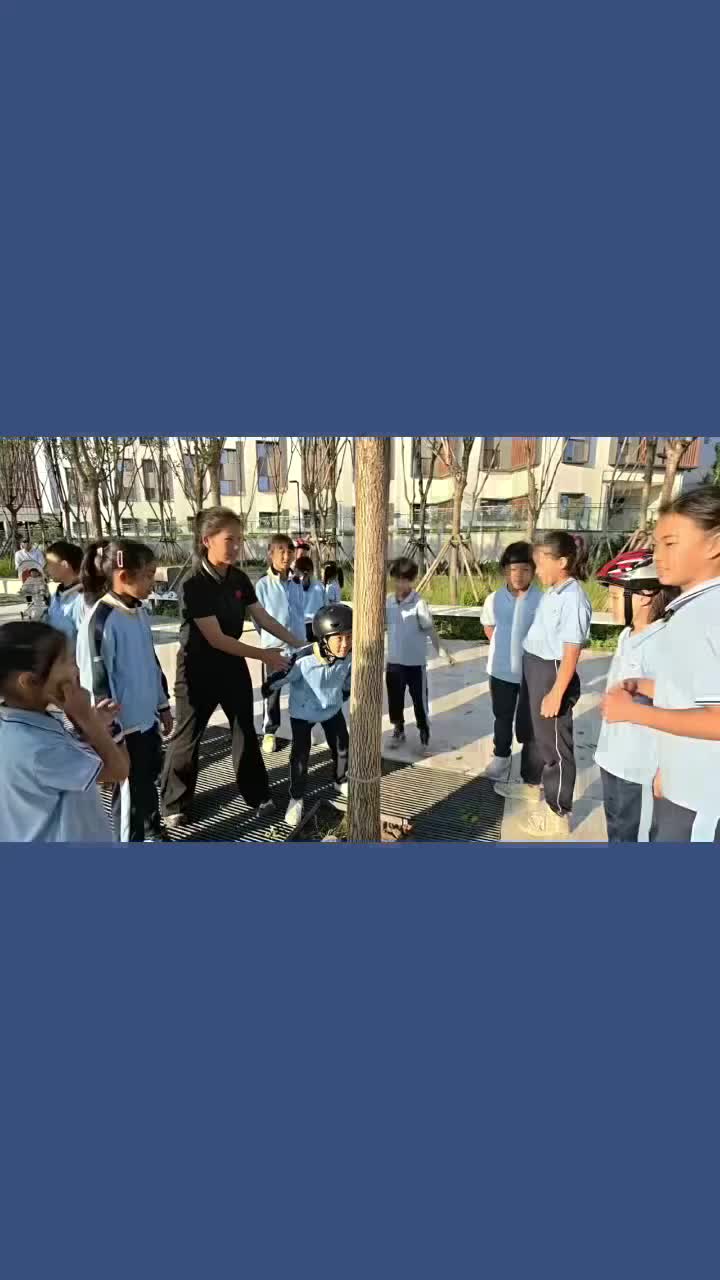 “乐学公园”里真嗨皮!北京这所学校教孩子爬树