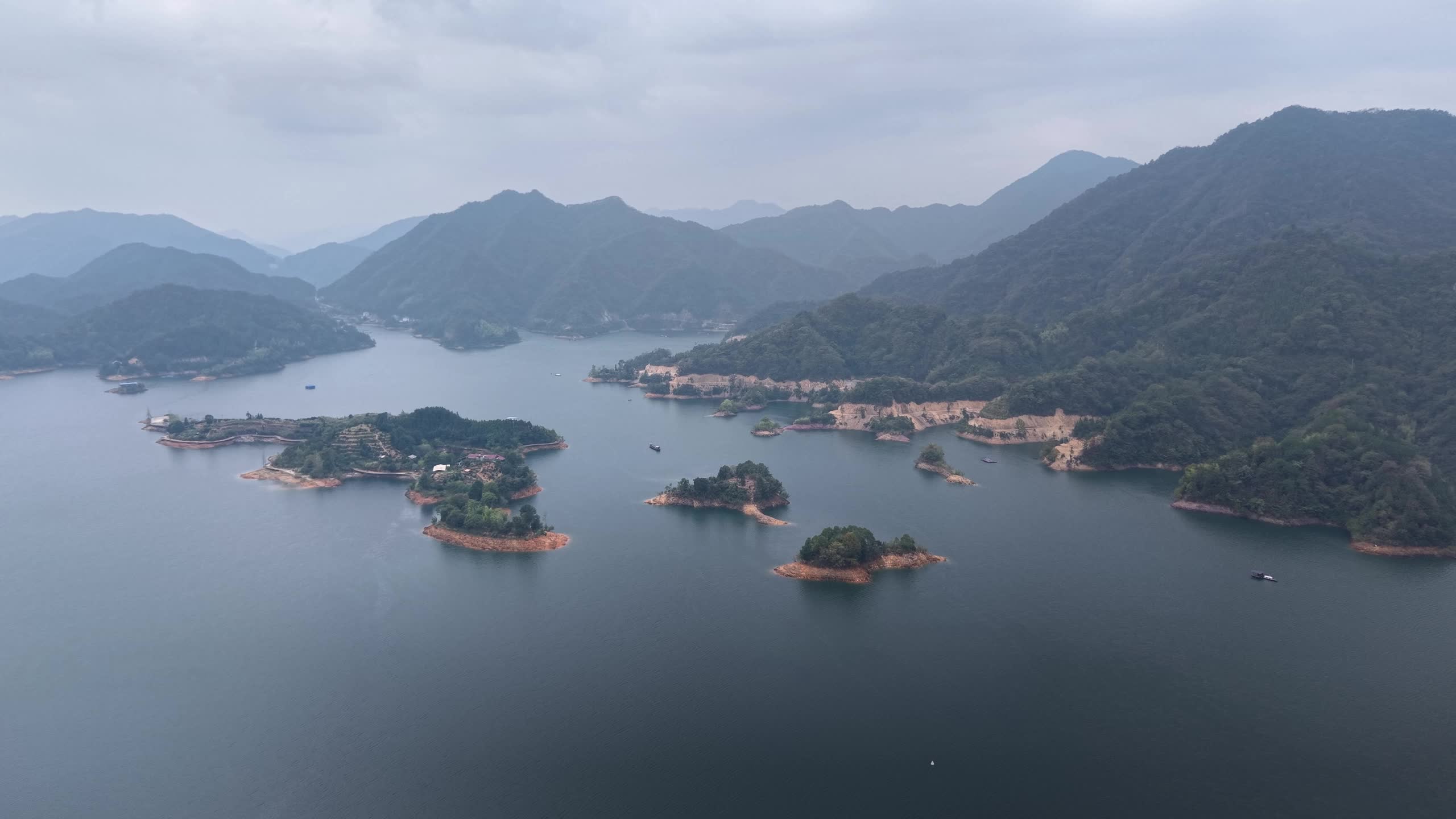 宝塔山高标准柑橘采摘园建好了！10月26日，来安化宝塔山村组个“橘”吧