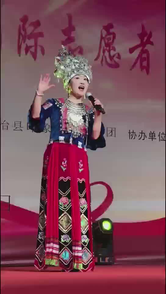 阿妹像只百灵鸟