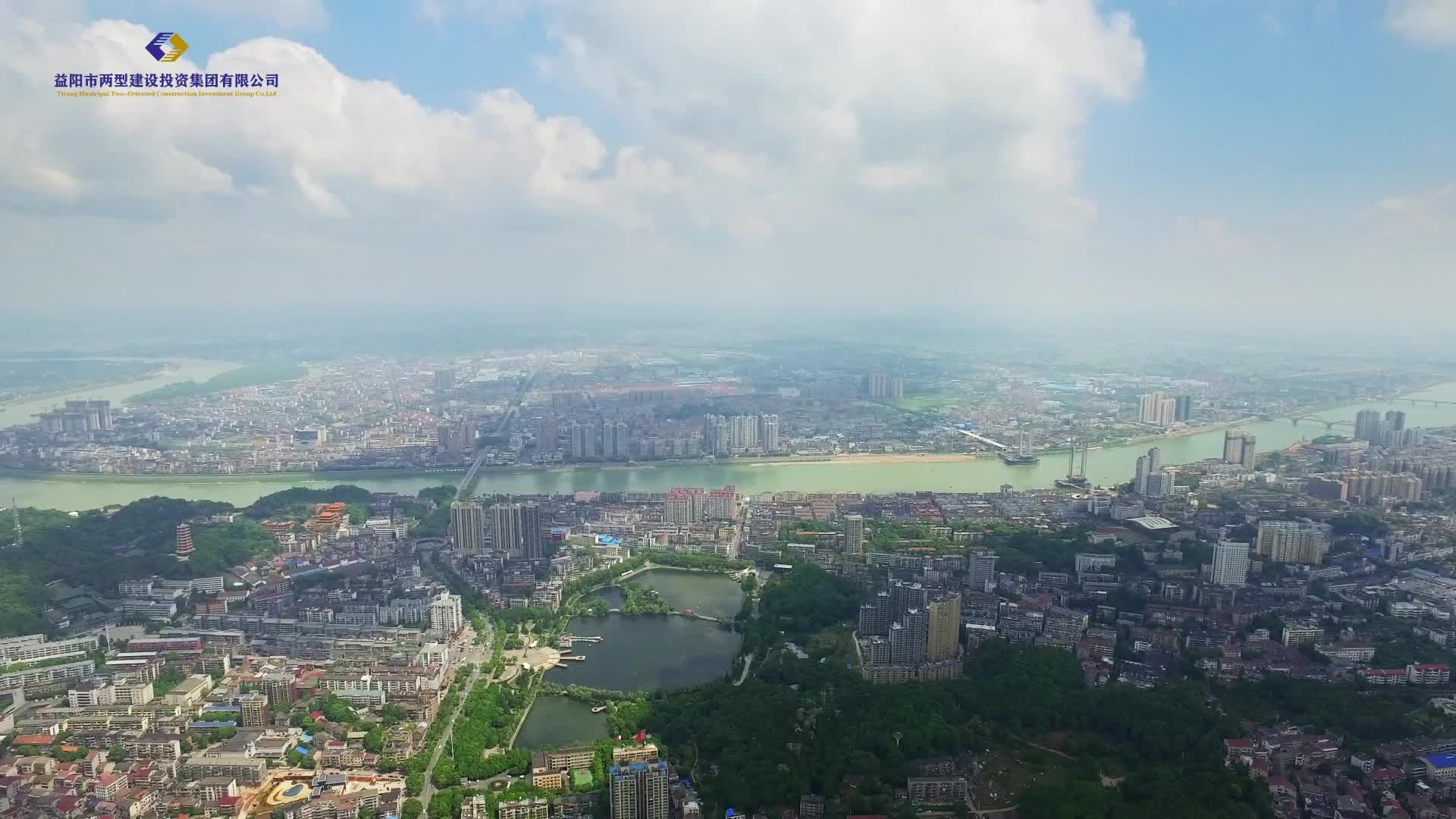 在“益山益水·益美益阳”的灵秀之地，藏着一处诗意栖息地：鱼形湖生态休闲度假区