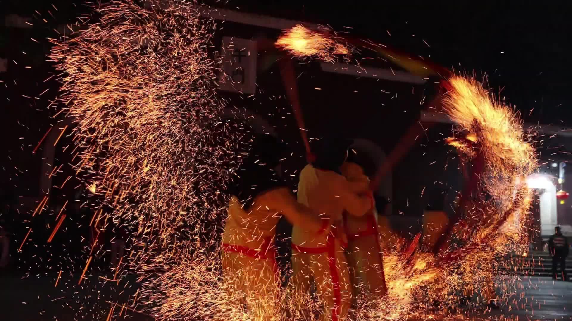 火星龙舞、杂技非遗，炎帝陵年味拉满