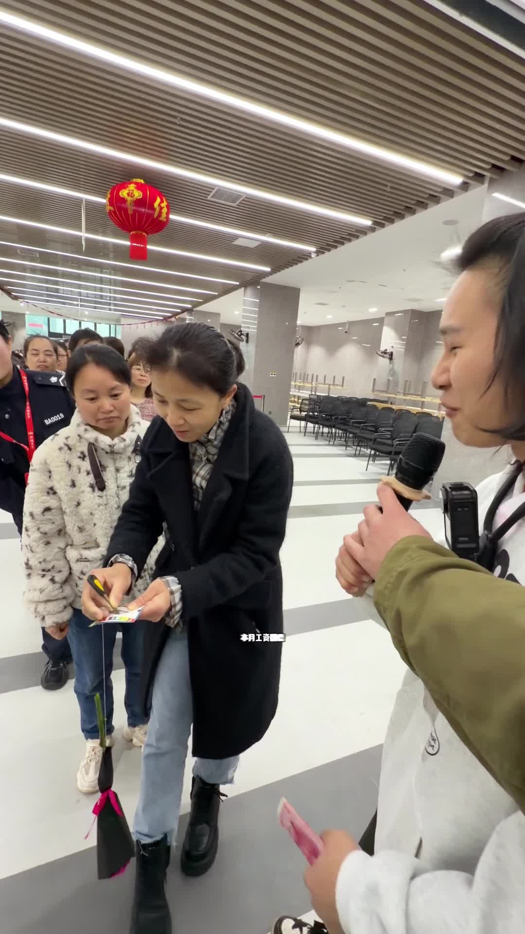 爱在日常，不止今天！麻辣儿子为千名女职工送上定制惊喜