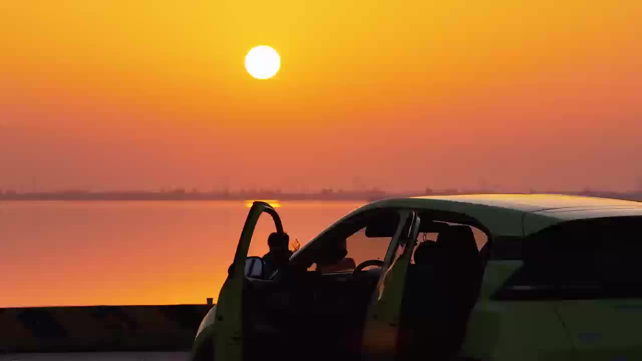 把久违的落日拥入怀中，大通湖的浪漫，你get到了吗？