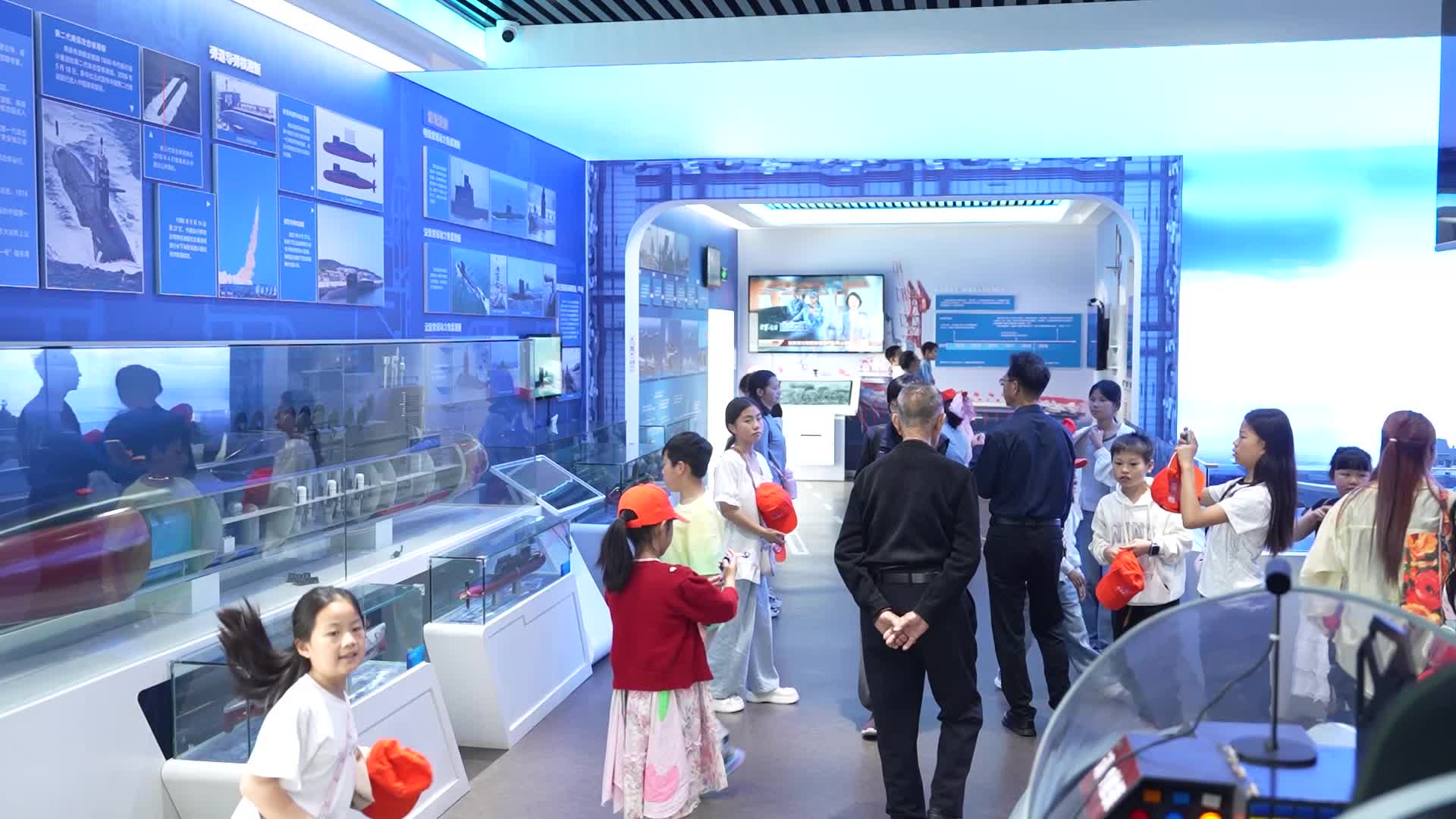 沉浸式逛红色展馆，“五一”假期解锁国防情怀
