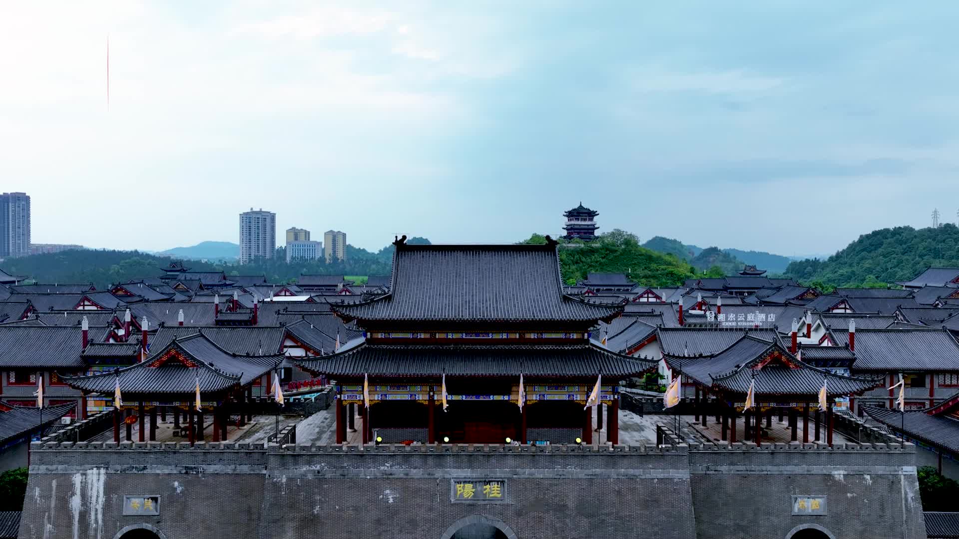 6月15日，走进湖湘古城，寻找青石板下的根
