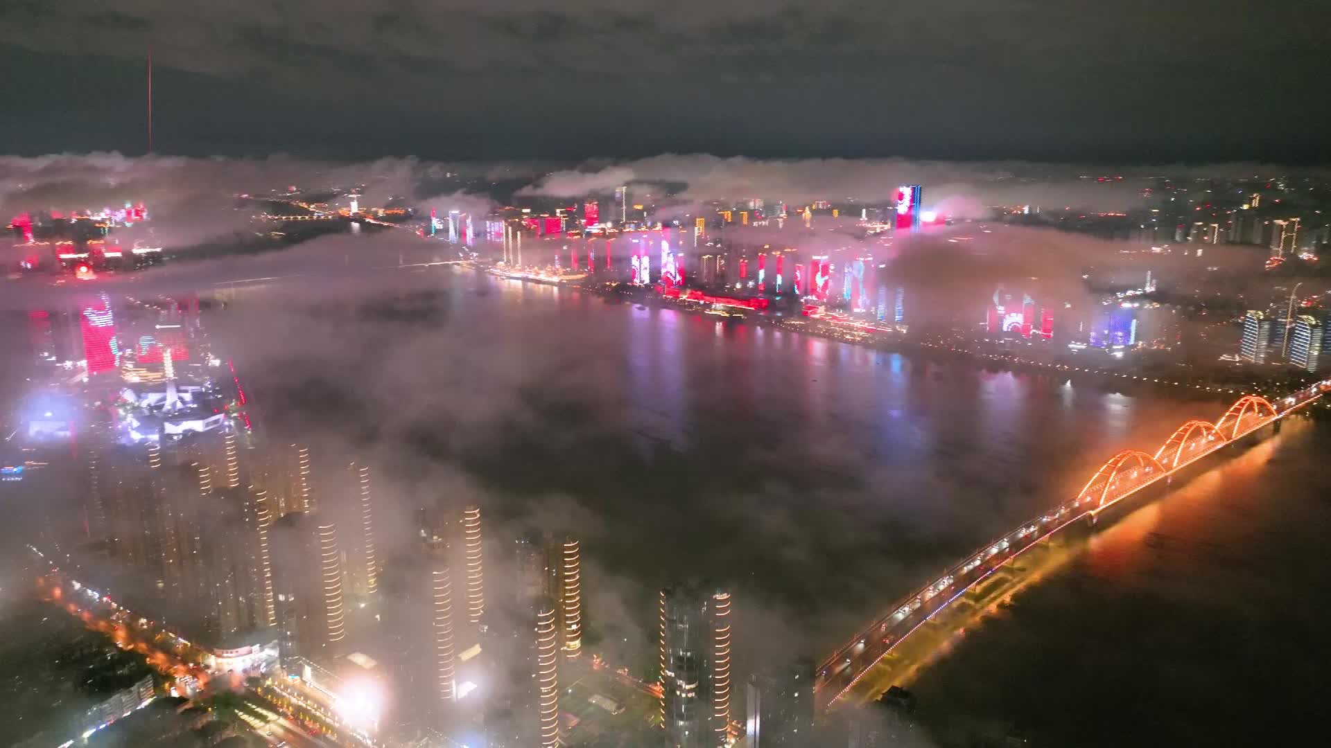 雨后长沙,云雾里藏着一整座城的温柔