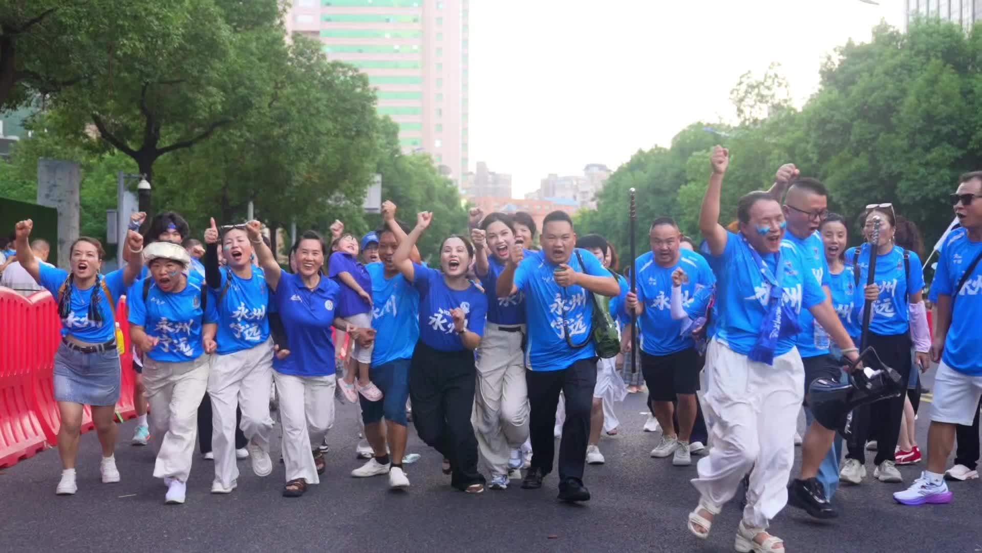 永冲锋！感受深海蓝的浪潮！