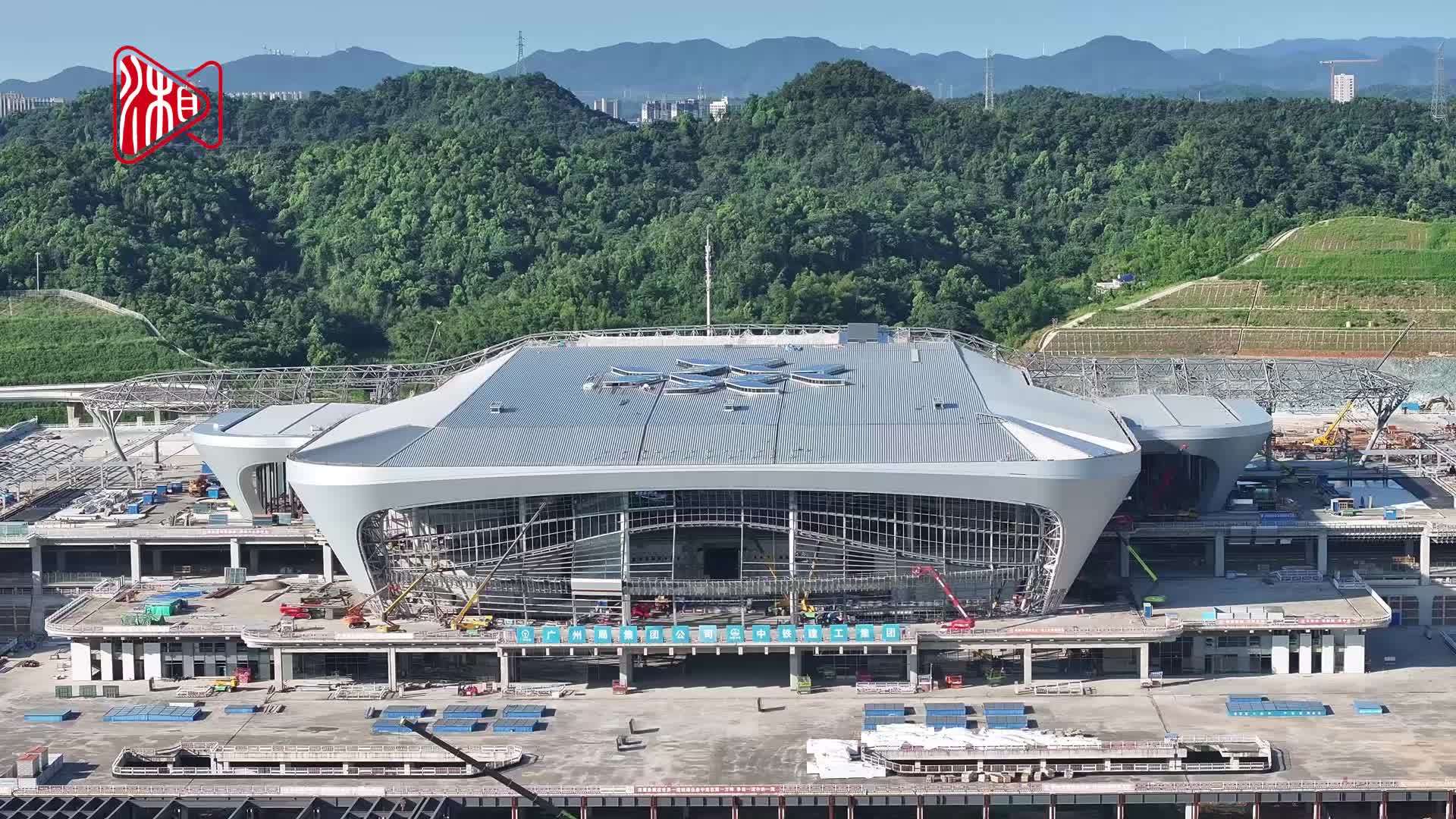 长沙西站中区混凝土结构完工