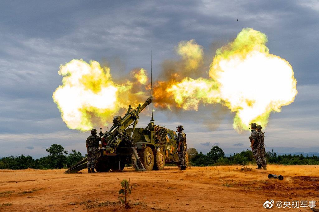 开火命中高清大图看超强火力打击