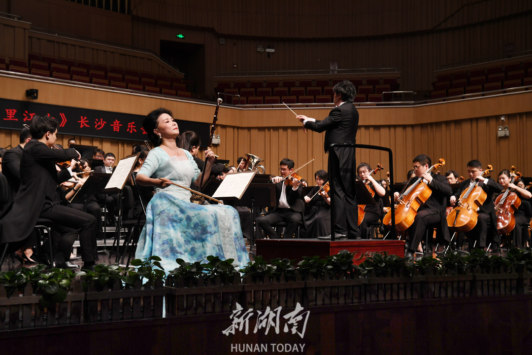 听，交响音诗《千里江山》有多美 - 文体动态 - 新湖南