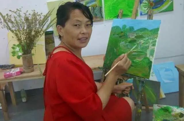 英子谈｜我们可以向这位53岁的清洁工女画手学些什么？