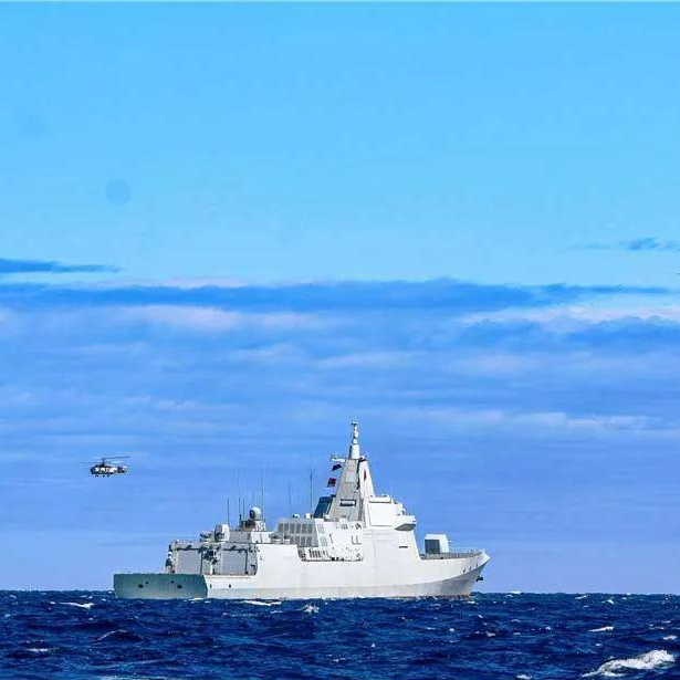 绝美大片！水兵镜头里的“诗和远方”