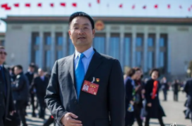 二十大代表风采 | 裴春亮：乡亲不富誓不休