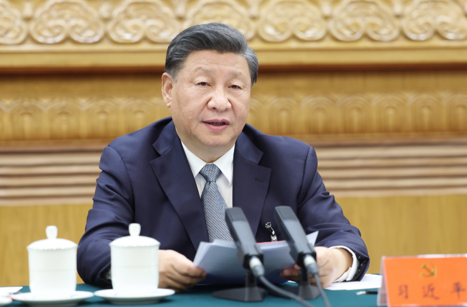 党的二十大主席团举行第一次会议 习近平出席会议并作重要讲话