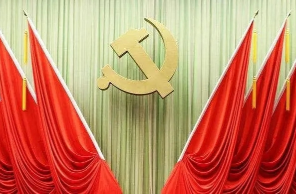 旗帜高扬 大道向前——写在中国共产党第二十次全国代表大会胜利召开之际