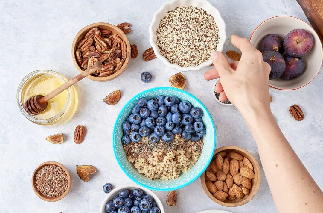 更适合中国人的“东方健康膳食模式”！一日三餐，你需要这样调整……