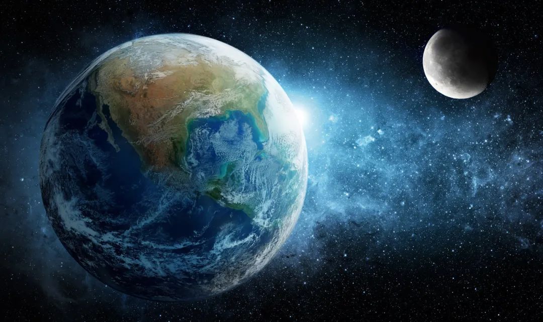 我们的月球是被地球“吐”出来的吗？