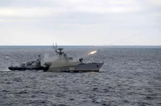 俄罗斯在加里宁格勒附近海域举行大规模军事演习