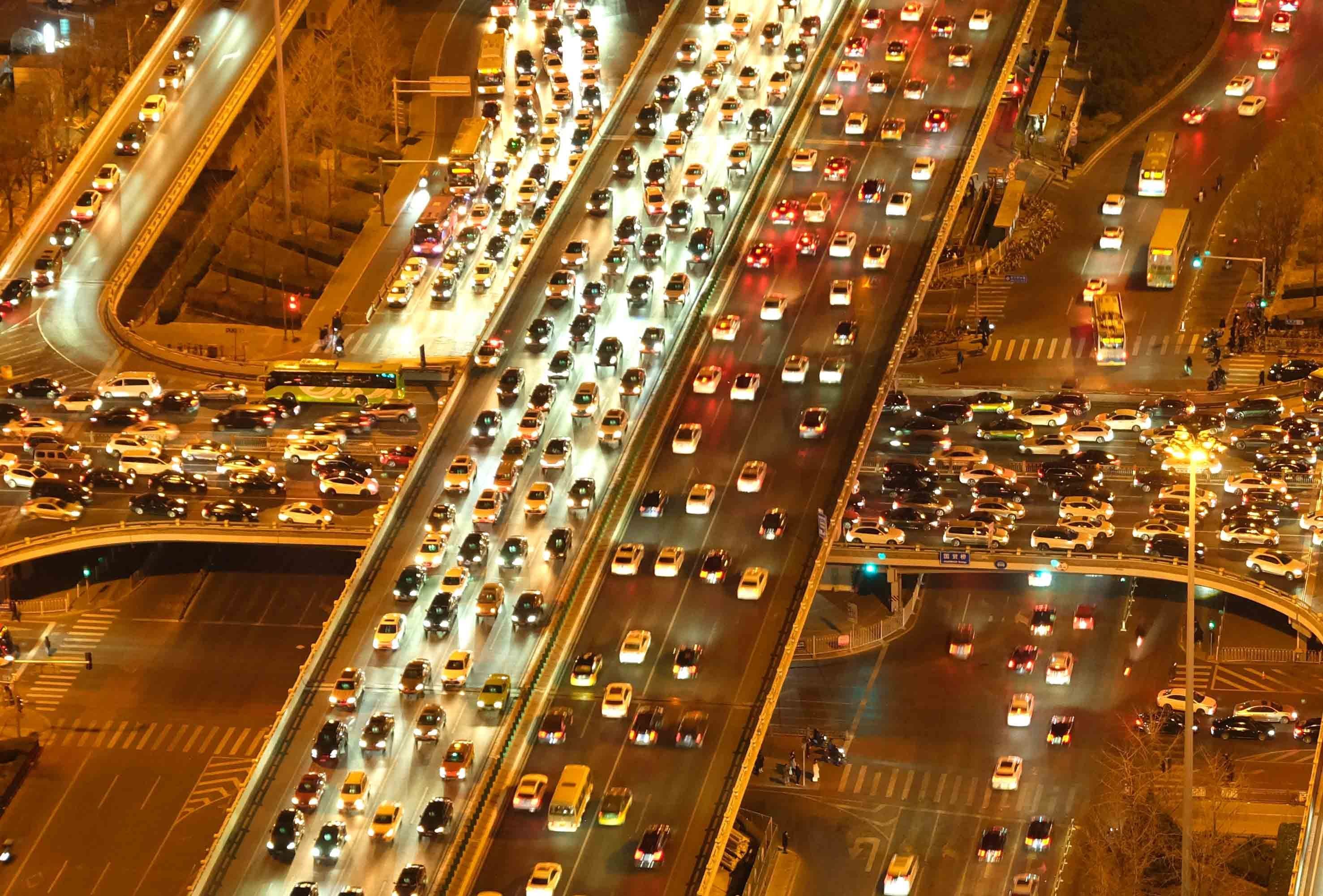 北京的晚高峰又开始堵车了