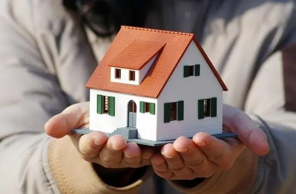 人民日报权威访谈：确保房地产市场平稳发展