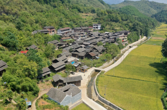 邵阳城步：飞山宗源苗乡界——杉坊村