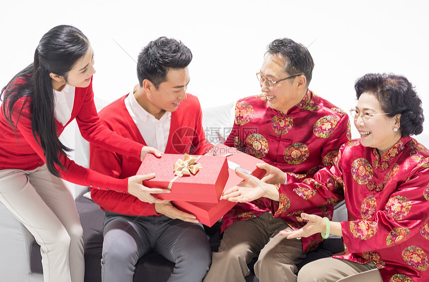 健康过大年！保护老年人群，走亲访友这些措施不可少→