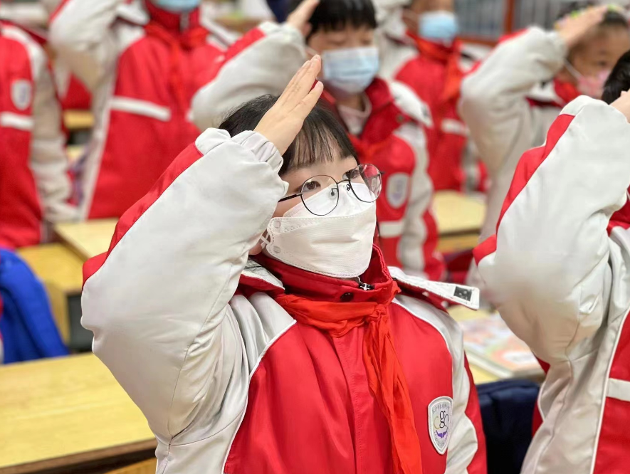 雨花区赤岗冲小学在诗词歌赋声中举行主题开学典礼