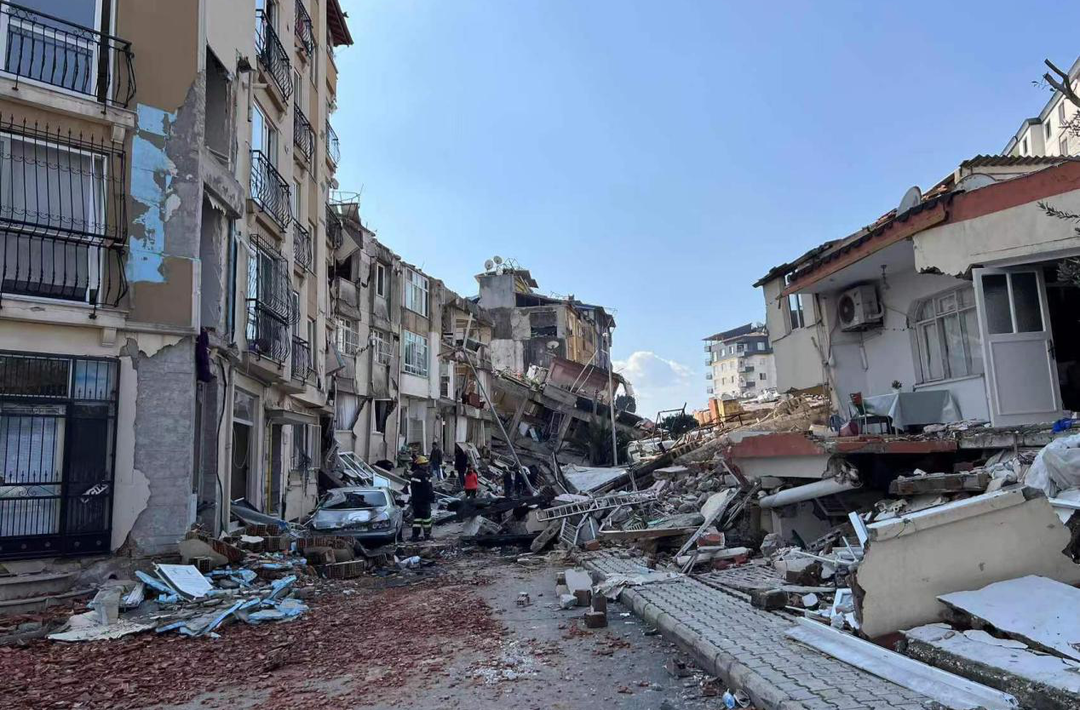 20多人成功获救！中联重科救援队持续开掘土耳其灾区生命通道