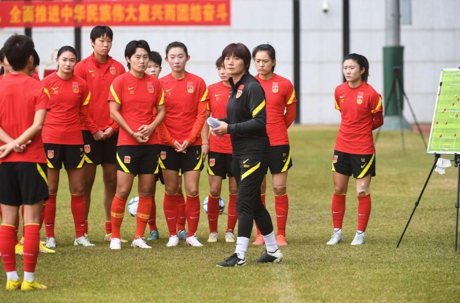 找准中国女足的正确定位——专访中国女足主教练水庆霞