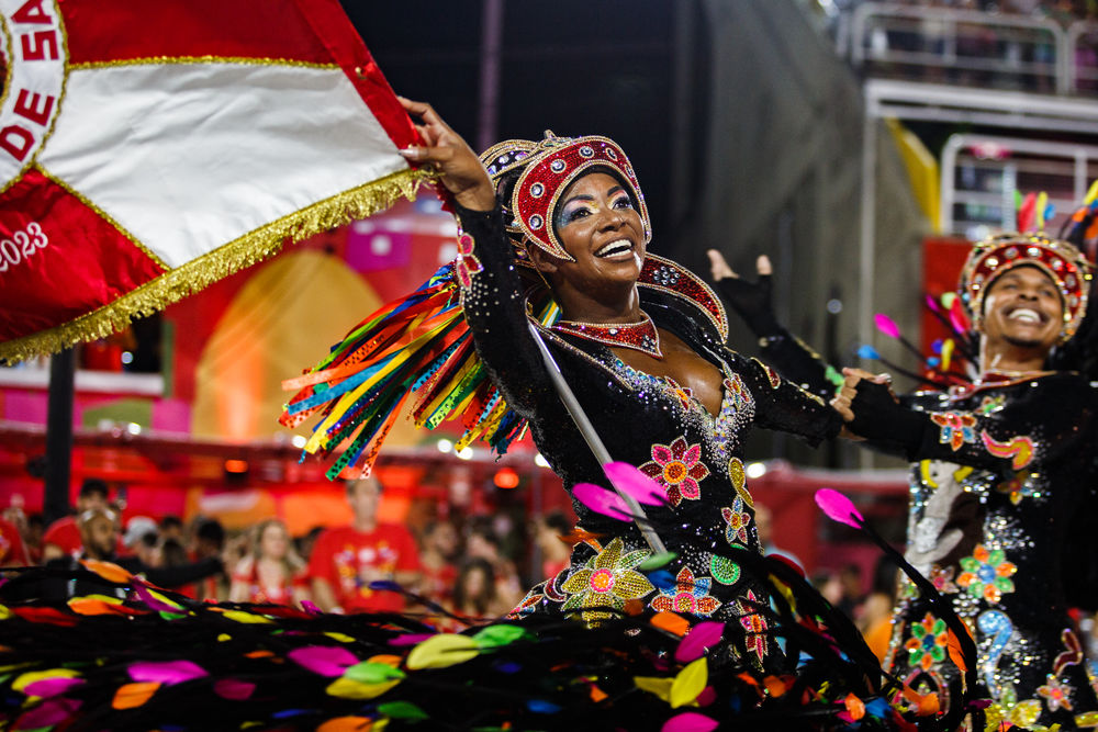 巴西狂欢节的由来图片