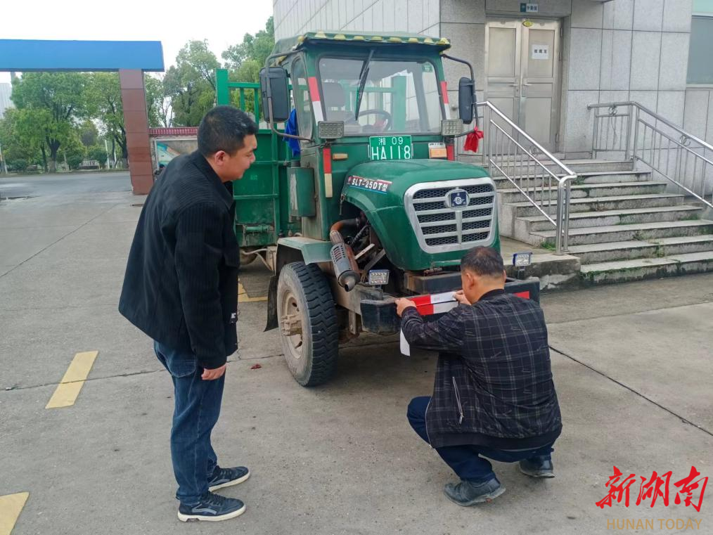 南县严禁拖拉机"带病"上路-新湖南