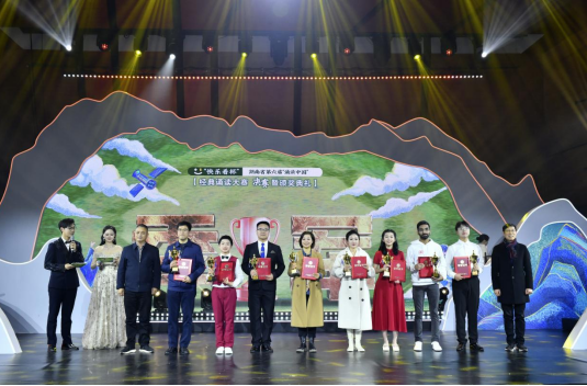 长沙民政职院留学生在湖南省“诵读中国”经典诵读大赛中喜获佳绩