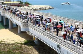 “五一”消费市场，见证中国经济内生动力