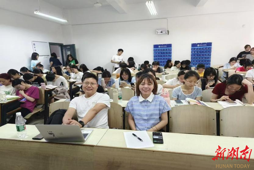 湖南工程学院外国语学院校友重返“青春课堂”