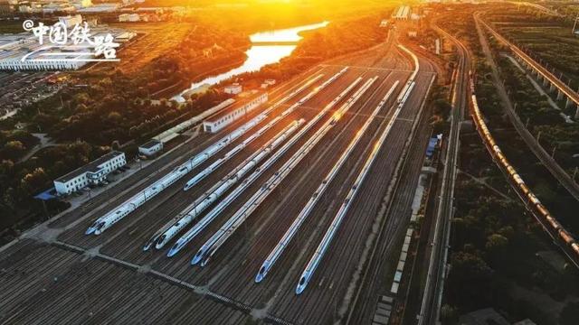 张家口站夜景图片图片