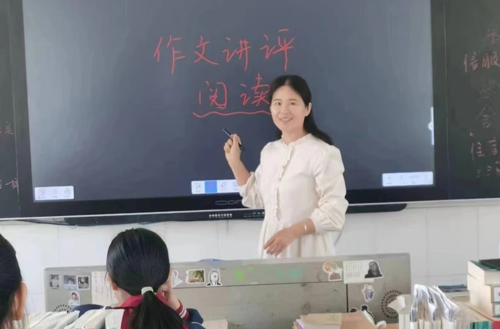 教师随笔|徜徉学校，春暖花开