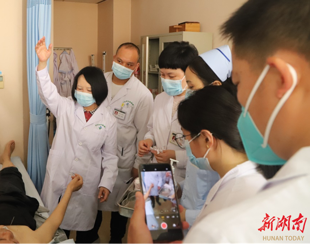 石学敏院士团队来怀指导助力针灸康复事业传承创新发展