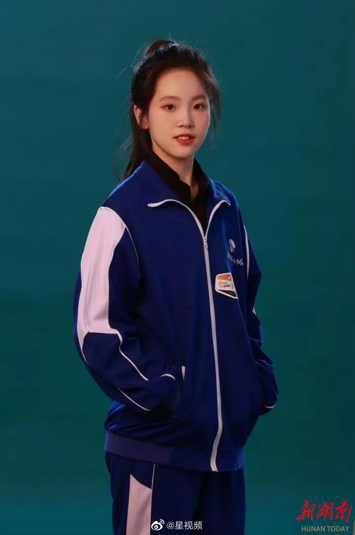 登顶珠峰的10名湖南人2007年5月24日徐江雷2013年5月19日张晓帆,尚玥