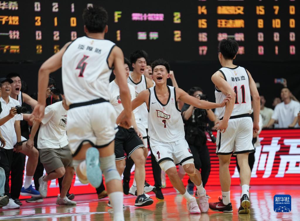 NBA职业联赛中文官网__实时赛程比分+球队资讯超级篮球大师内置菜单破解版