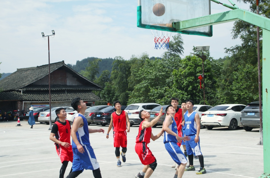 坪坦乡：体育激发乡镇活力 青年赋能乡村振兴