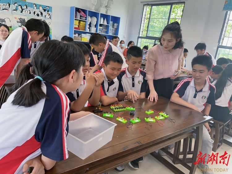 雨花区枫树山小学图片