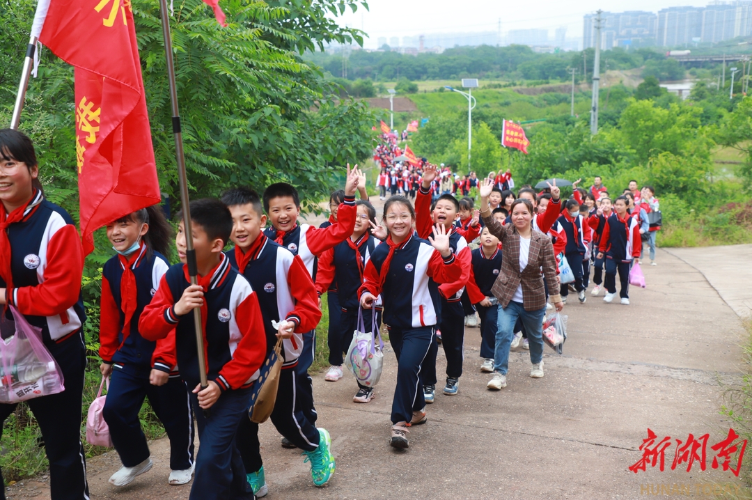 衡阳高新区二塘小学传承长征精神遇见最美自己