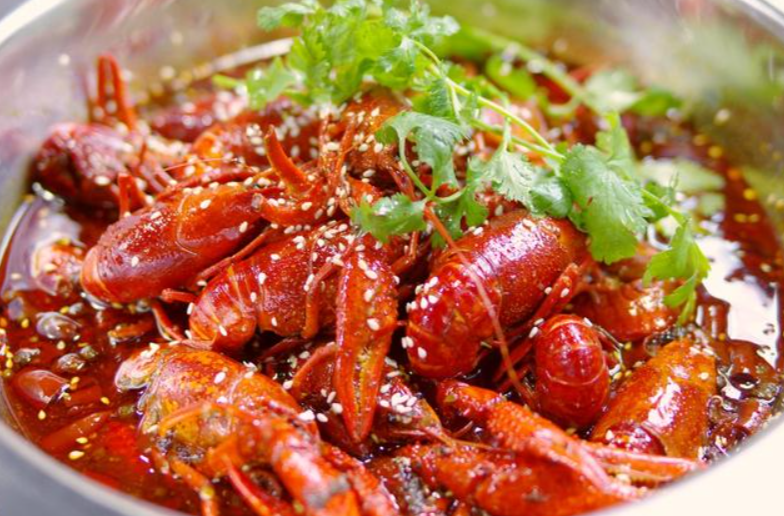 大降价！夏天最爱的小龙虾 每斤价格已跌破10元
