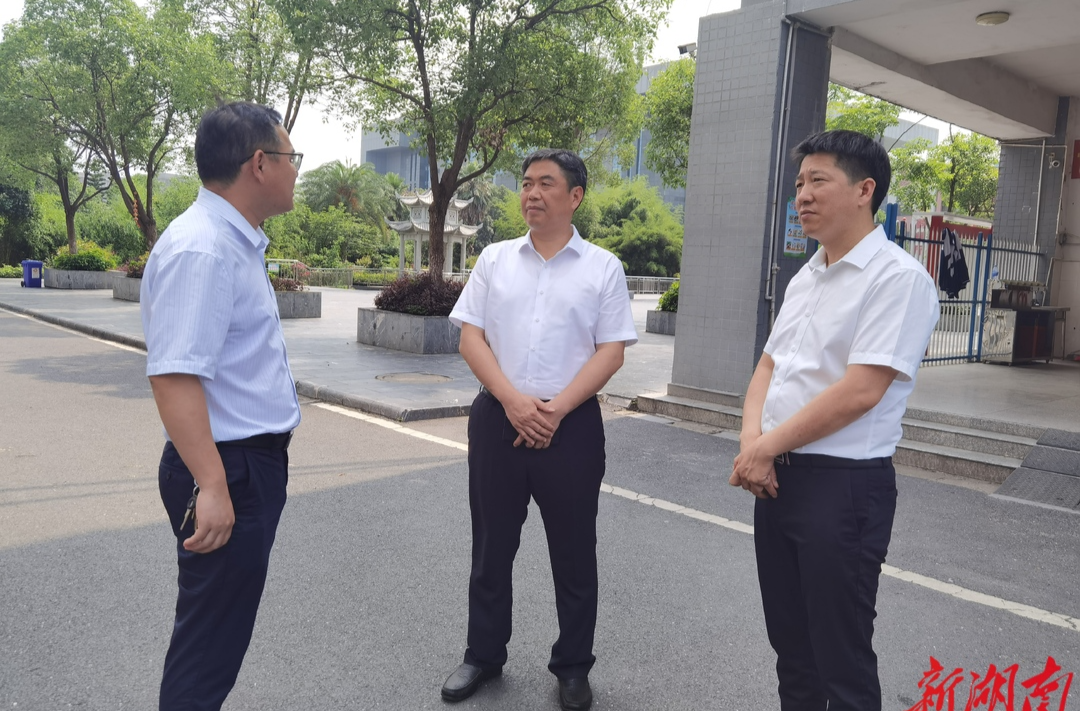 大兴调查研究｜李天明调研全县教育高质量发展、校园安全和校车安全